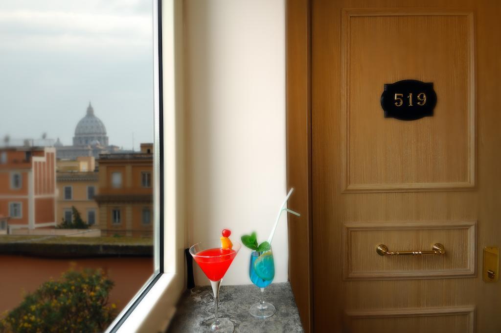 ホテル ジュリオ チェザーレ ローマ エクステリア 写真